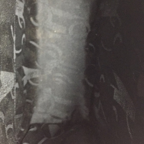 SALE!  Like new  Ferragamo pearlized pewter  bag - Picture 5 of 8